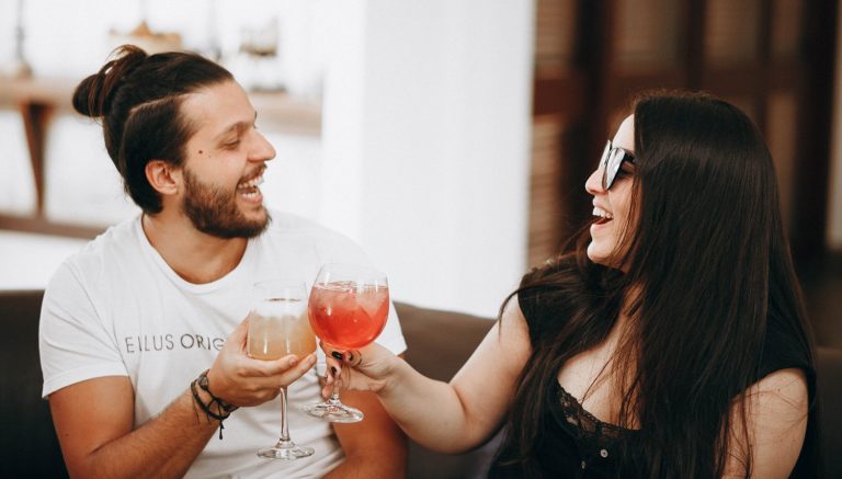 The 7 Steps to Becoming a Certified Dating Coach in 2025